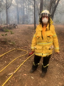 Diana Plater doing South Coast property protection during the December fires.